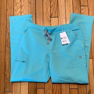 NWT Figs Yola skinny scrub pants, Medium petite